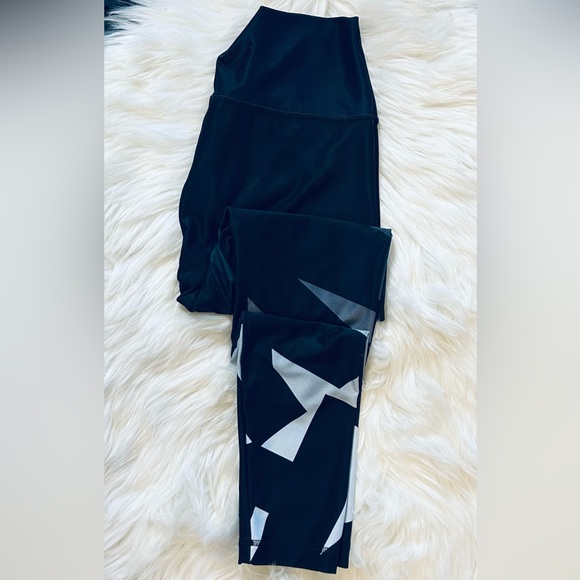 Pink Victoria's Secret Ultimate Legging Tights Pants High Waist Logo Slim Fit M - Picture 12 of 12